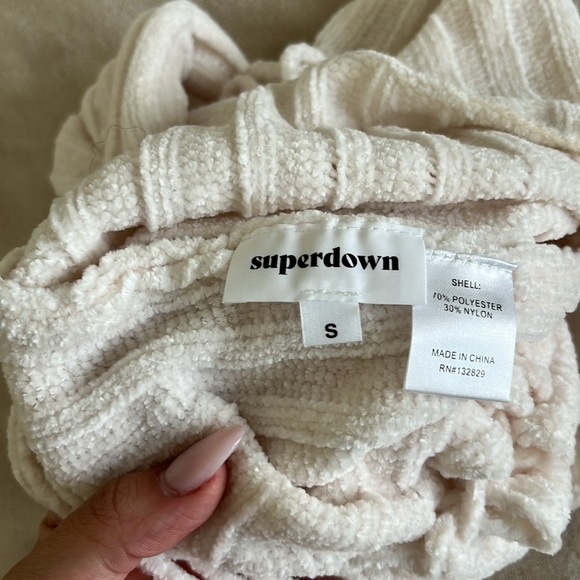 Superdown SHERRIE LACE UP BACK SWEATER IN IVORY - Picture 6 of 6